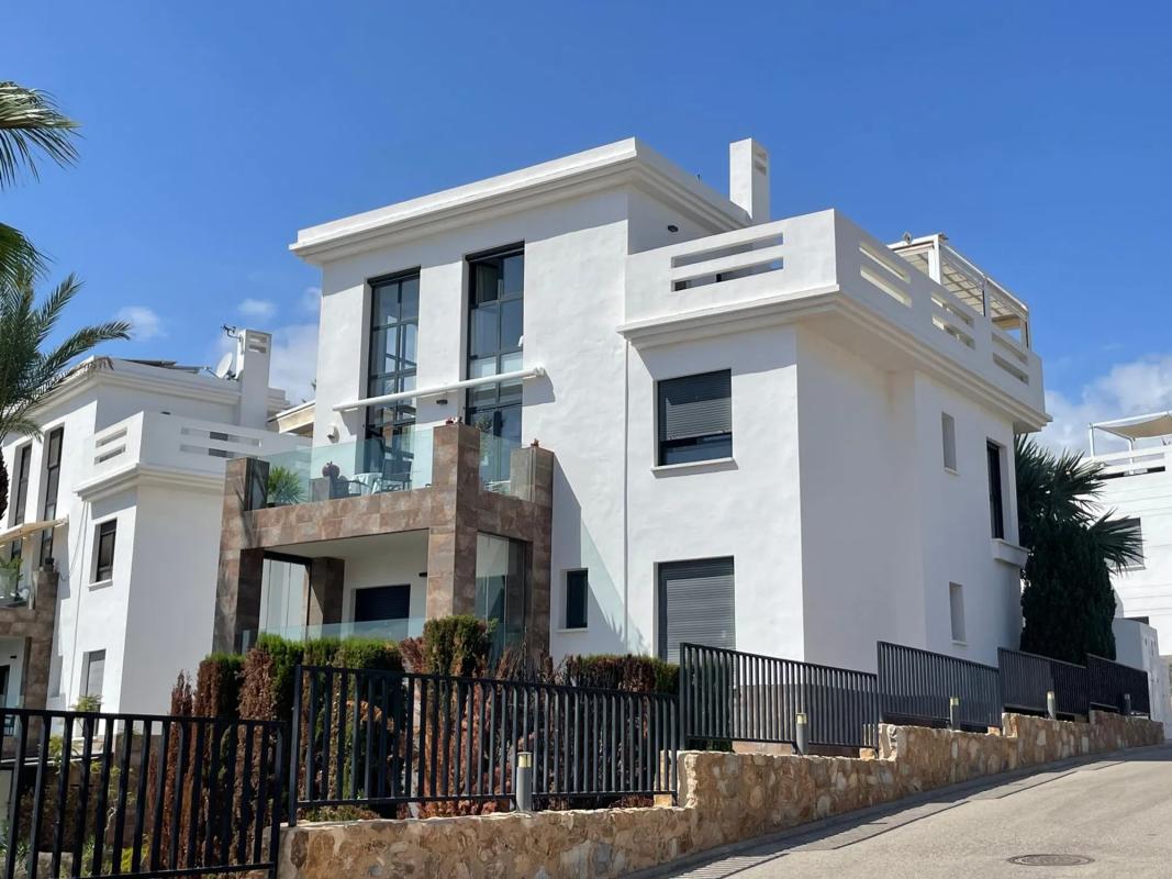 Sprzedaż duplexu w Avenida Ramblas de Oleza, 37, Orihuela photo 1