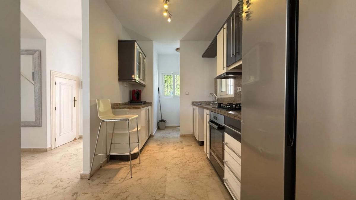 Sale of independent chalet in Avenida Ramblas de Oleza, Orihuela
photo 4