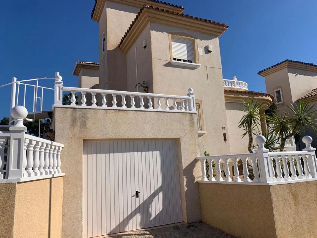 Sale of independent chalet in Paraguay, 1, Orihuela
photo 2