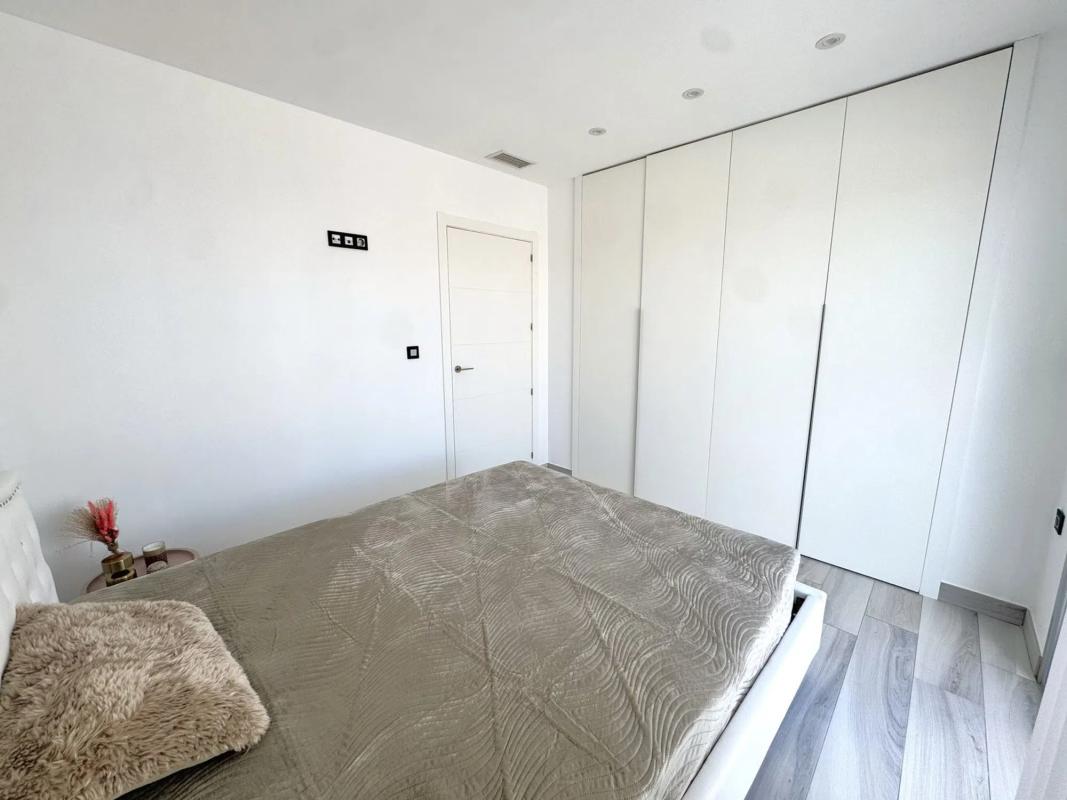 Sale of independent chalet in Calle Cabo Finisterre, 14, Orihuela
 photo 2