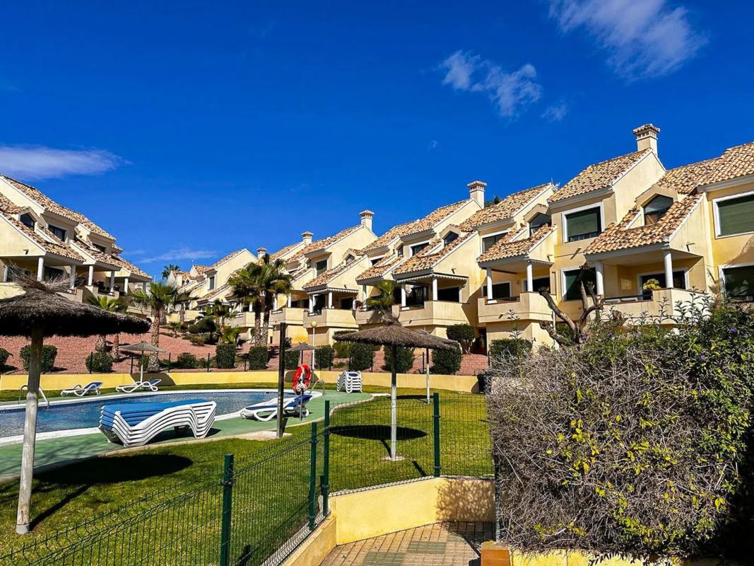 Venta de chalet adosado en Calle Soria , Orihuela photo 1
