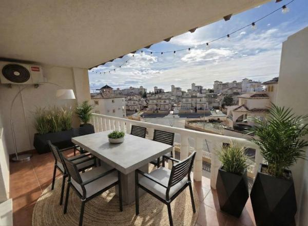 Ático en venta en  Calle Castillo de la Torre Grosa, 32, Orihuela photo 1