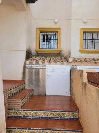 Chalet adosado en venta en  Calle Castillo de la Mola, 2 , Orihuela photo 4