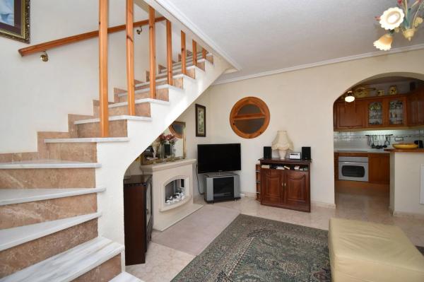Chalet adosado en venta en  Barrio Los Balcones y los Altos , Orihuela photo 1