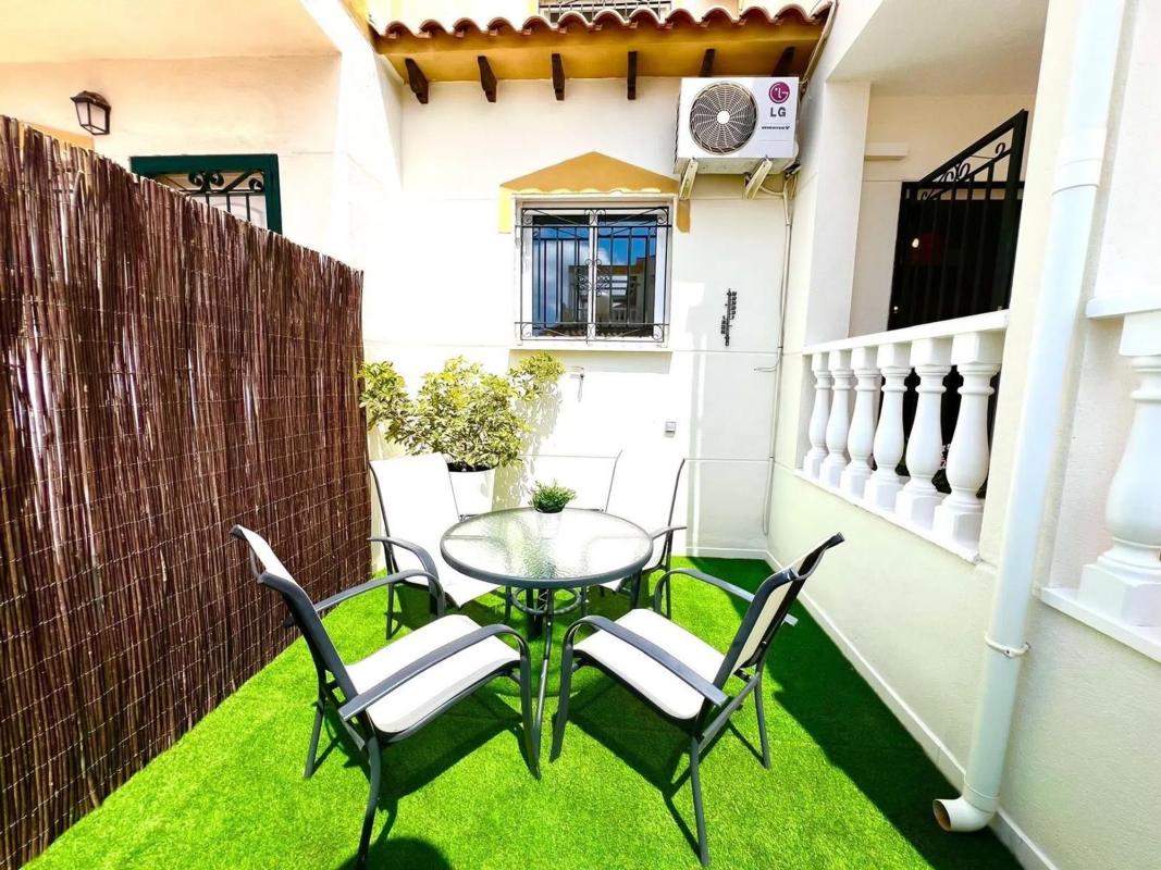 Sale of independent chalet in Barrio Los Balcones y los Altos, Orihuela
photo 5