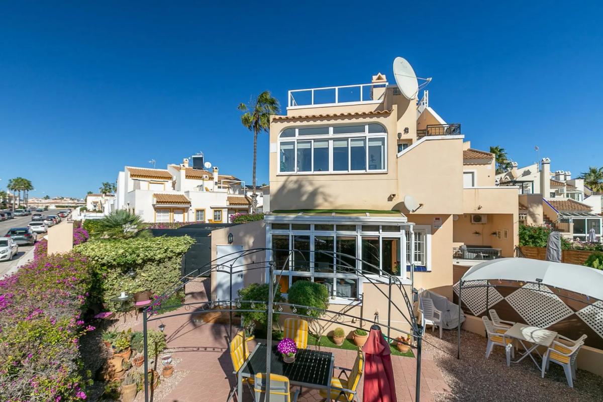 Продажа квартиры на Barrio Playa Flamenca, Ориуэла
photo 1