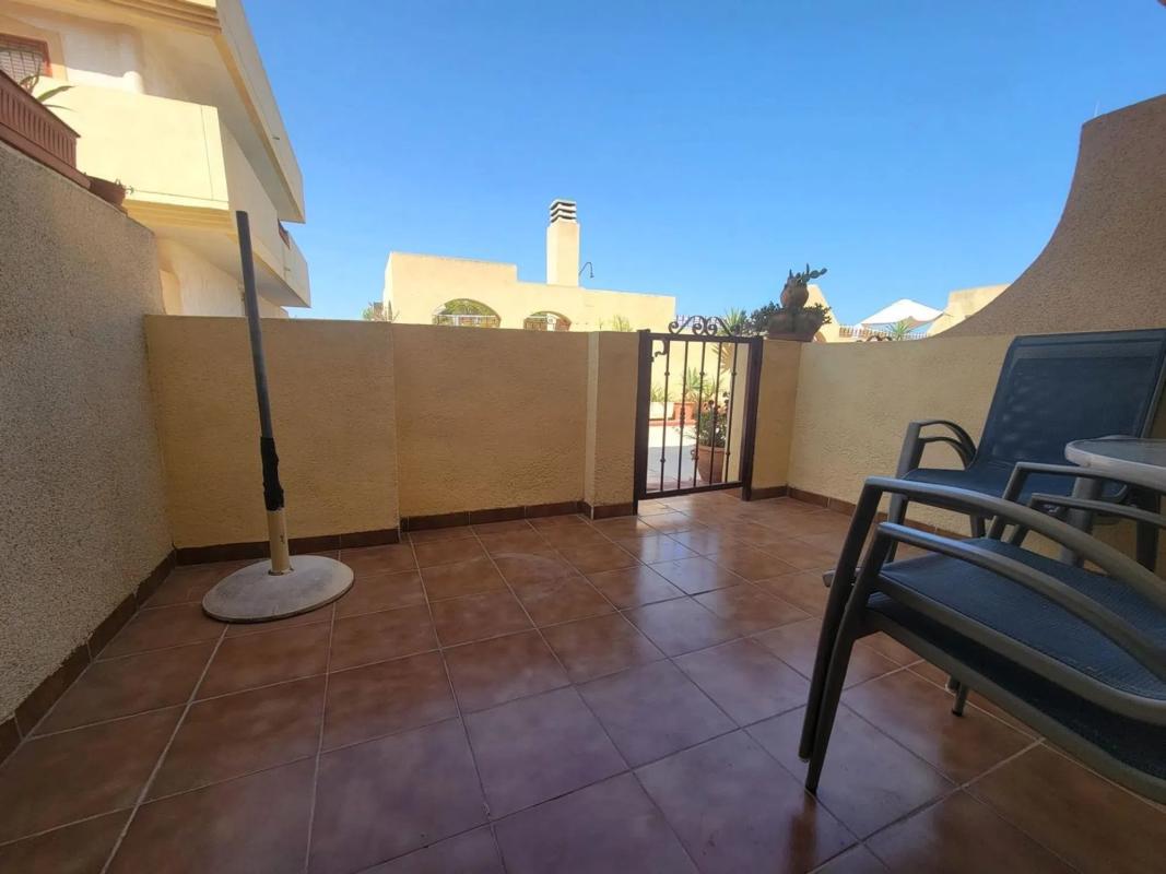 Sale of independent chalet in Barrio Playa Flamenca, Orihuela
 photo 4