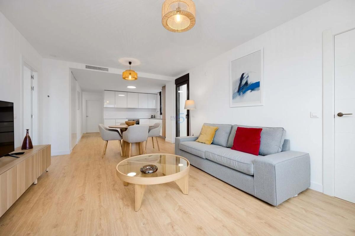 Venta de piso en Barrio Villamartín, Orihuela
photo 3