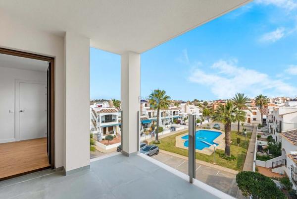 Venta de piso en Barrio Villamartín, Orihuela
 photo 4