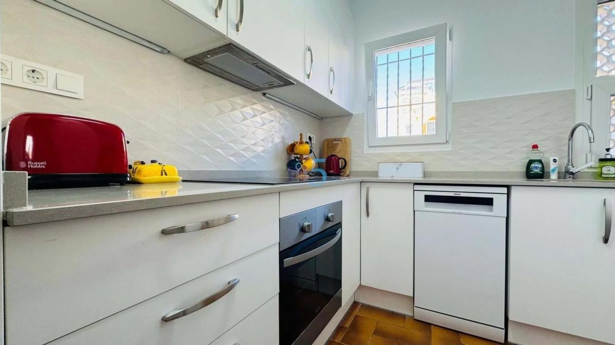 Venta de piso en Barrio Villamartín, Orihuela
 photo 2