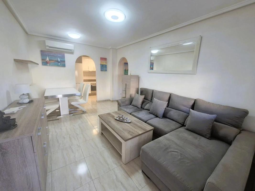 Venta de piso en Barrio Villamartín, Orihuela
photo 3