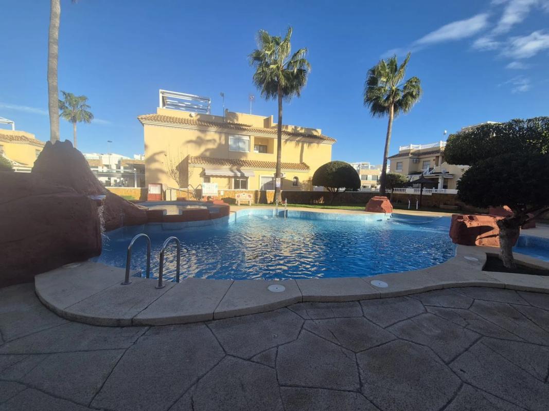 Venta de piso en Barrio Villamartín, Orihuela
photo 5