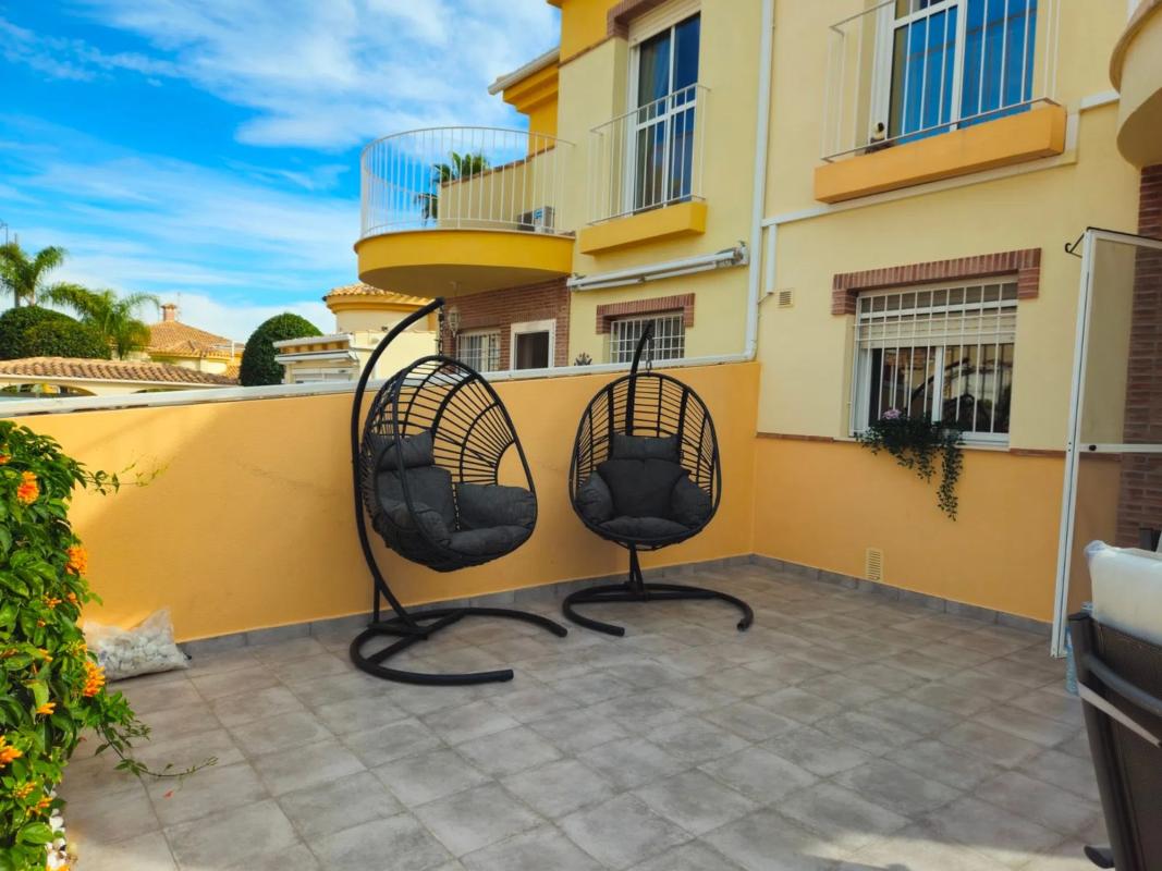 Продажа отдельного шале в  Barrio Villamartín, Ориуэла photo 5