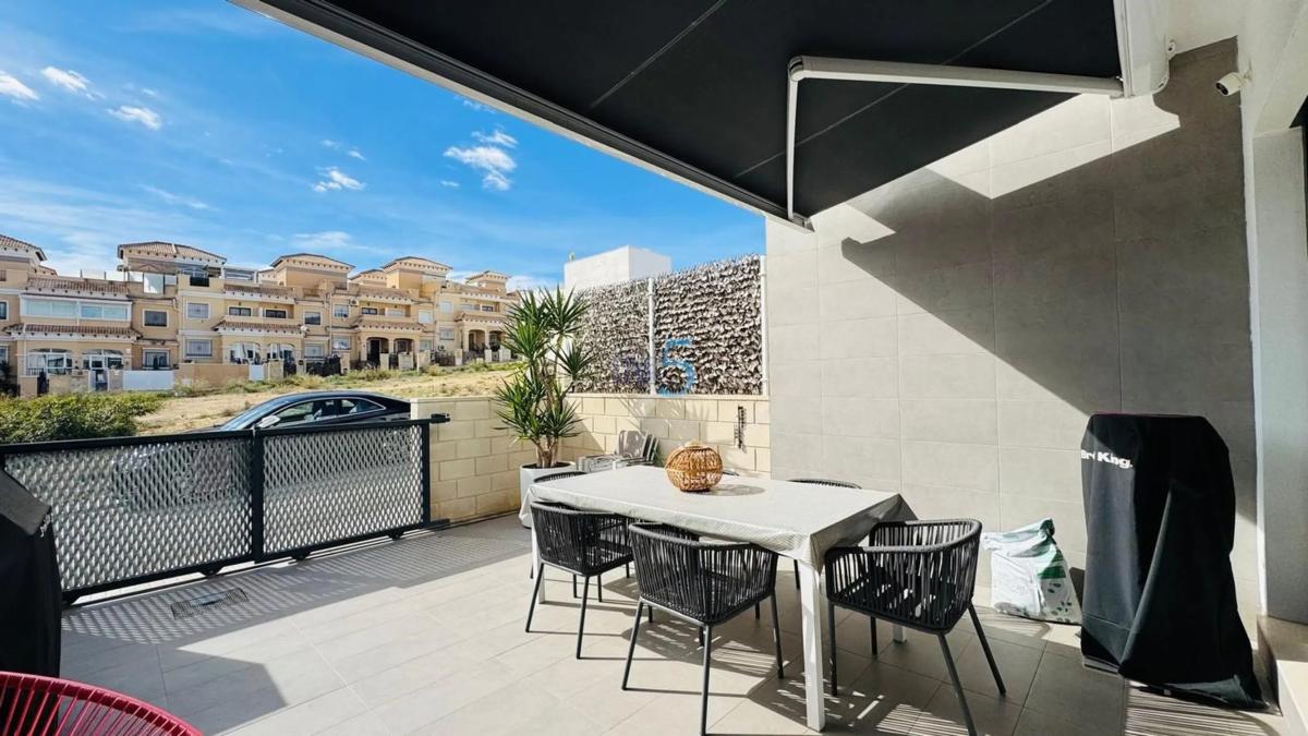 Venta de chalet independiente en Barrio Villamartín, Orihuela
 photo 5