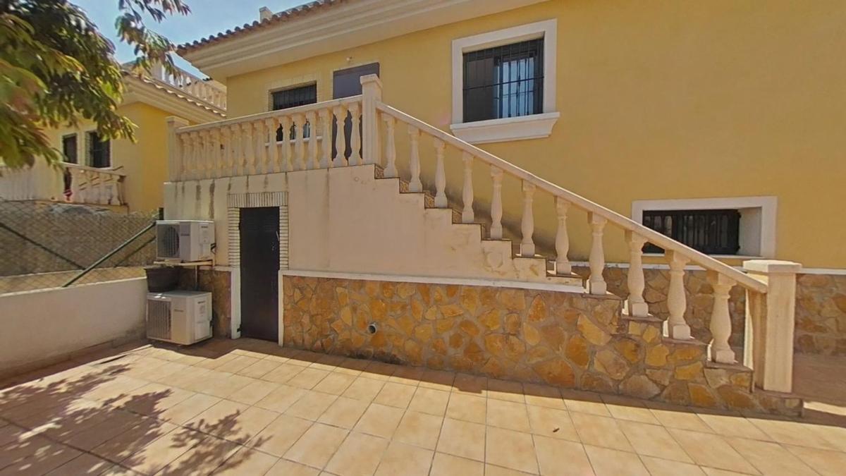 Venta de chalet independiente en Calle Ebro, Orihuela
 photo 2