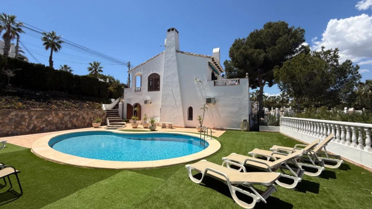 Venta de chalet independiente en Calle Canyon Hillys, Orihuela
photo 1
