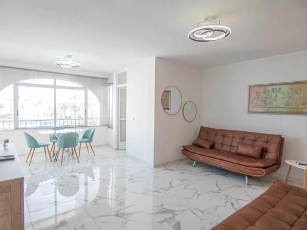 Venta de piso en Avenida de las Brisas, Orihuela
photo 1
