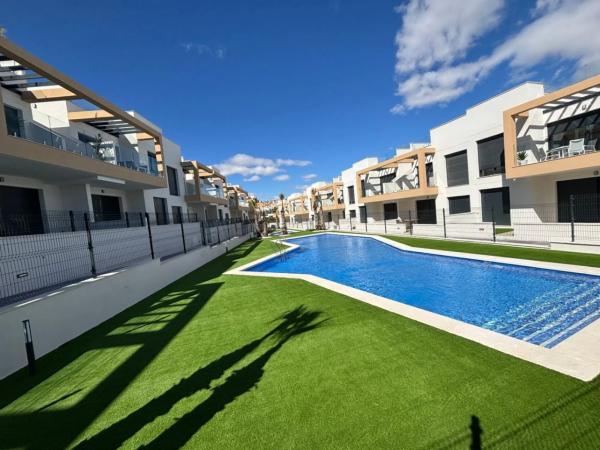 Venta de piso en Calle Ebro, Orihuela
 photo 1
