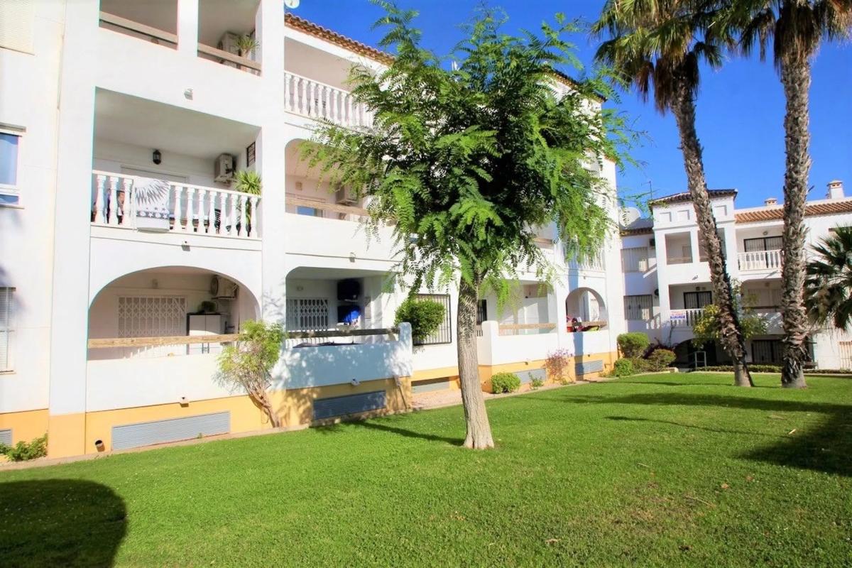 Venta de piso en Calle Tomás Bretón, Orihuela
 photo 4