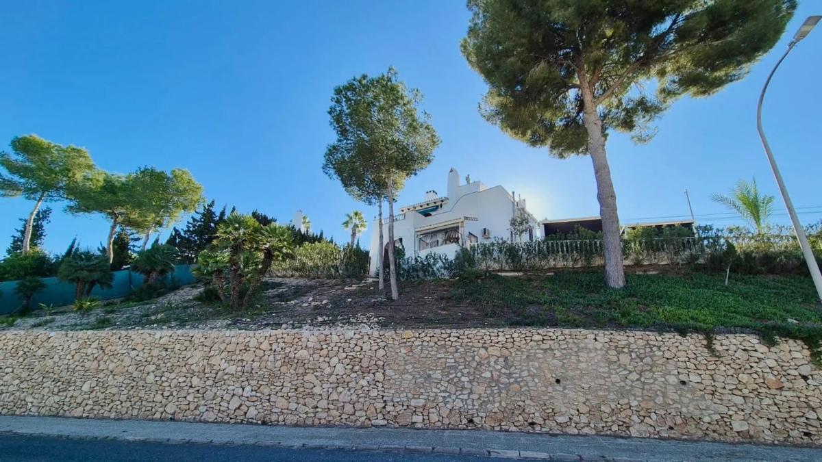 Venta de chalet independiente en Barrio Villamartín, Orihuela
 photo 2