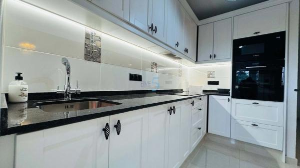 Chalet independiente en venta en Barrio Villamartín, Orihuela
 photo 1