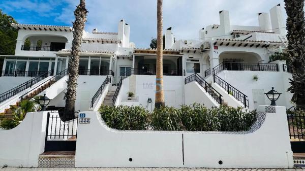 Chalet independiente en venta en Barrio Villamartín, Orihuela
 photo 2