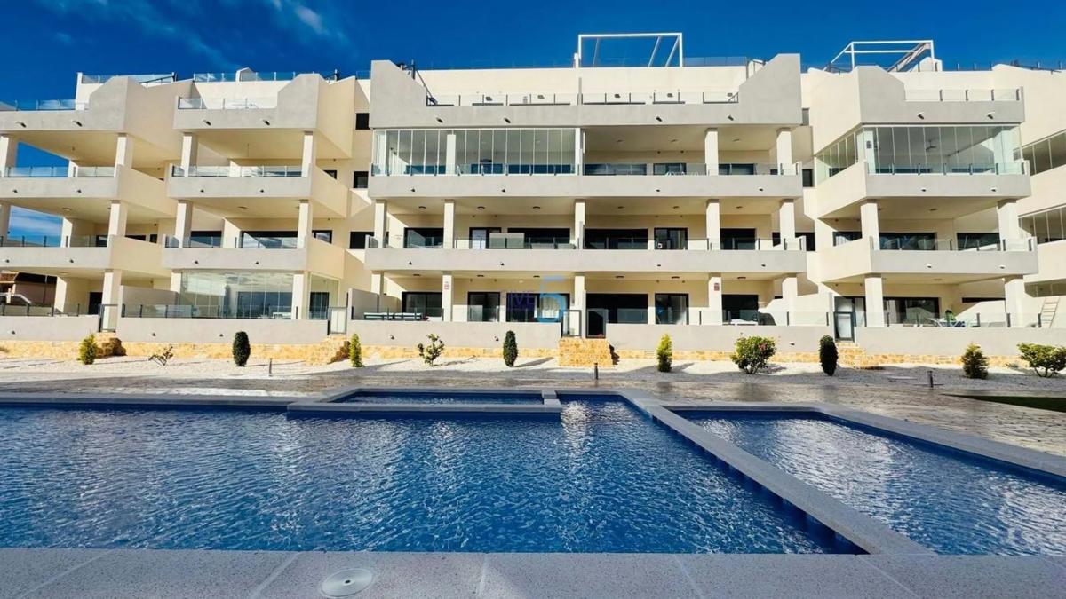 Venta de piso en Barrio Villamartín, Orihuela
 photo 2
