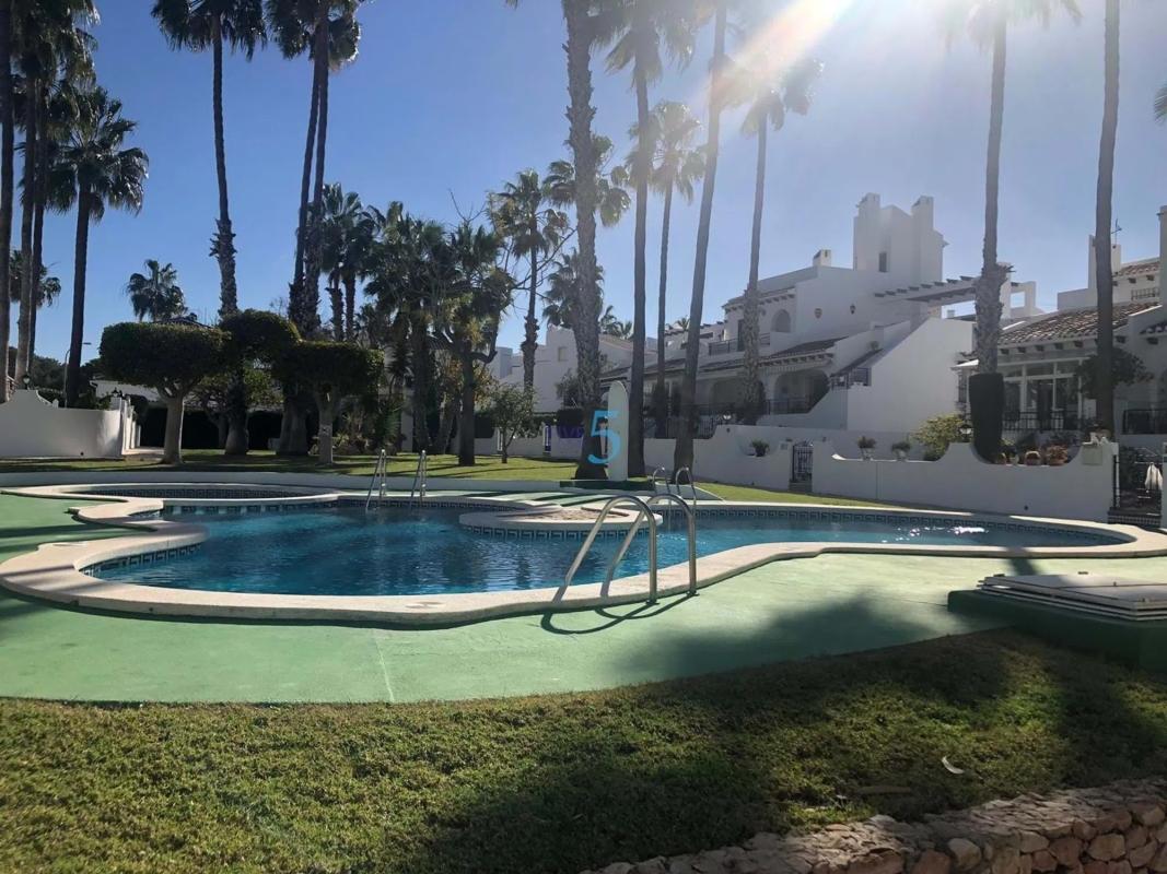 Venta de chalet independiente en Barrio Villamartín, Orihuela
 photo 3