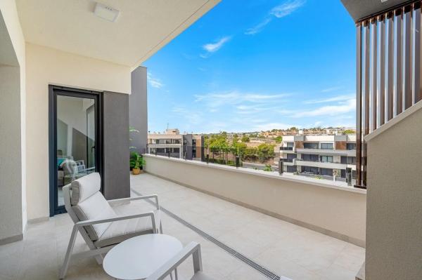Venta de piso en Barrio Villamartín, Orihuela
 photo 1