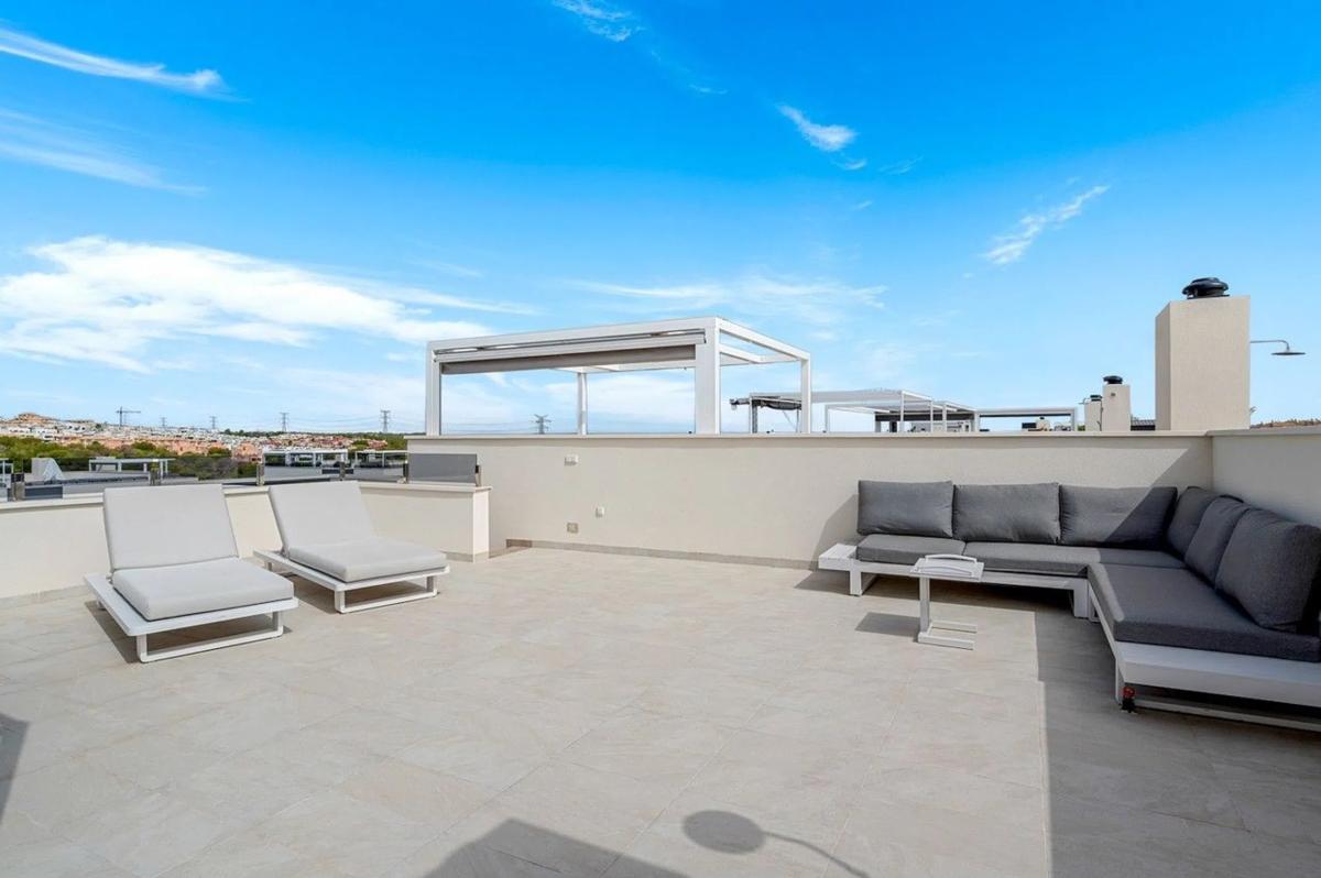 Venta de piso en Barrio Villamartín, Orihuela
 photo 2
