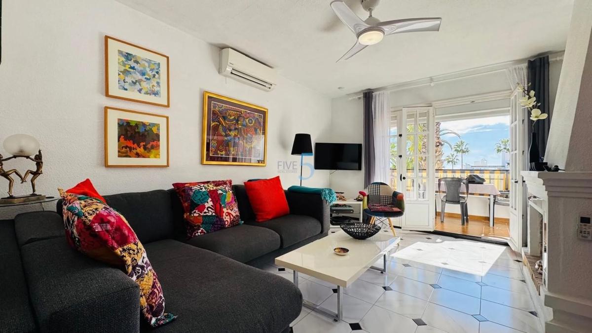 Venta de piso en Barrio Villamartín, Orihuela
 photo 2