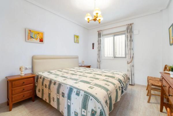 Chalet adosado en venta en  Barrio Zeniamar , Orihuela photo 1