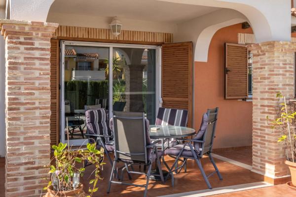 Venta de piso en Calle Pino Piñonero, 47, Orihuela
 photo 2