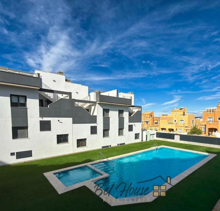 Venta de duplex en Calle Lago de Sanabria, 3, Orihuela photo 2