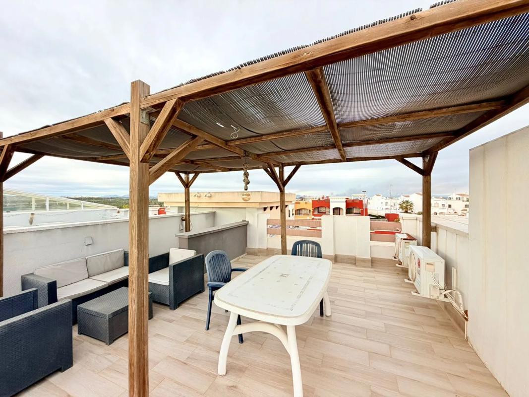 Venta de chalet adosado en Calle Lago Bañolas s/n , Orihuela photo 4