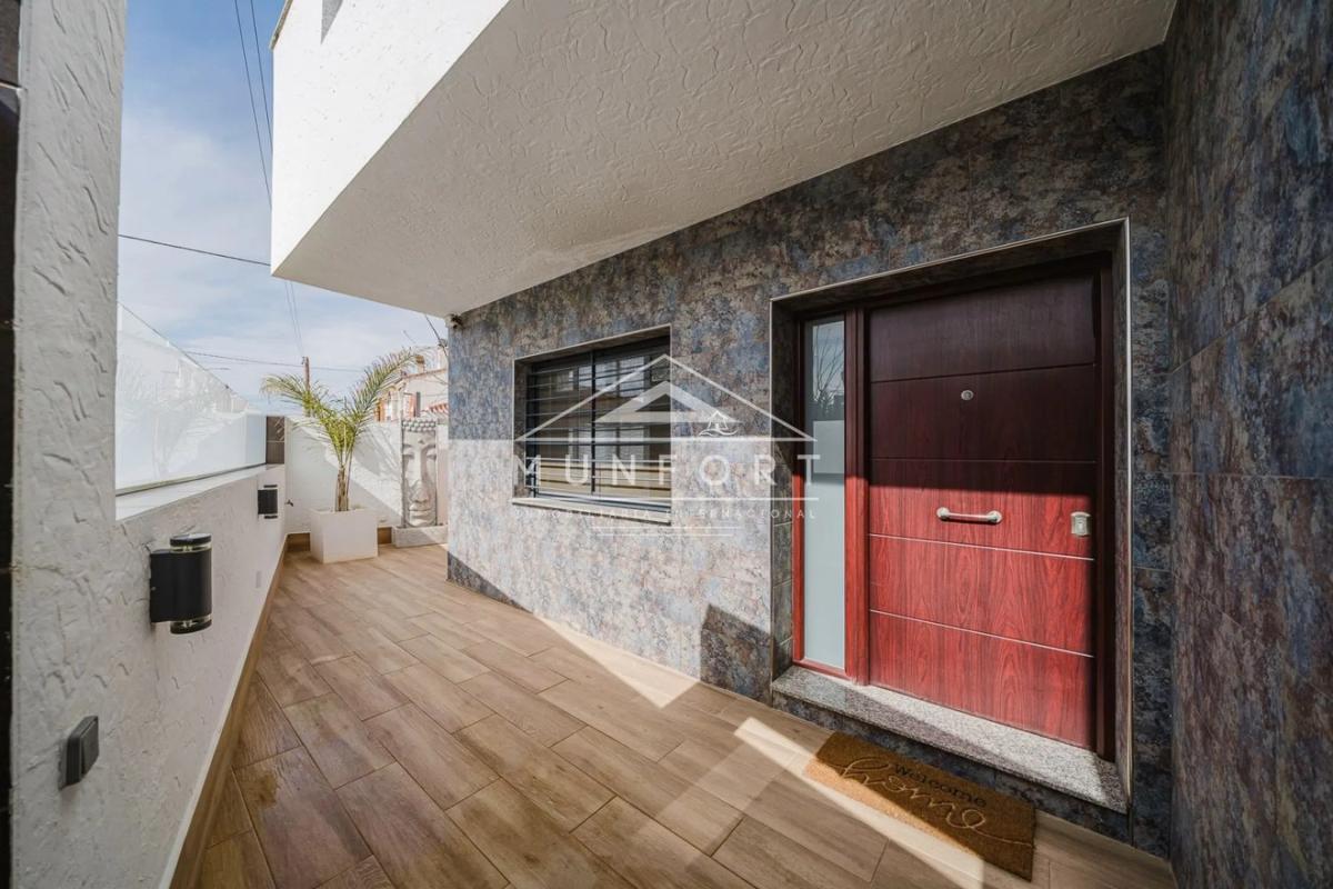 Sale of independent chalet in Torre de la Horadada, Pilar de la Horadada
photo 3
