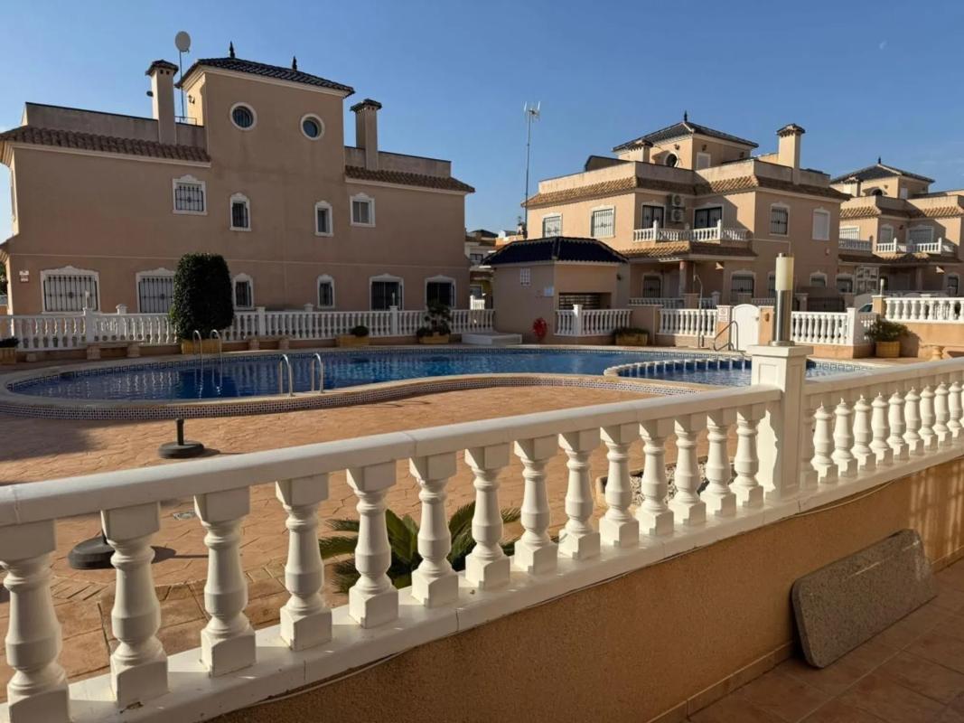Sale of independent chalet in Torre de la Horadada, Pilar de la Horadada
photo 3