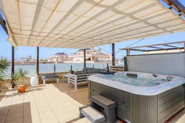 Independent chalet for sale in Calle Corbeta, Pilar de la Horadada
 photo 4