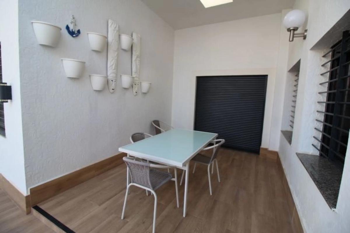 Sale of independent chalet in Calle Remo, Pilar de la Horadada
 photo 2