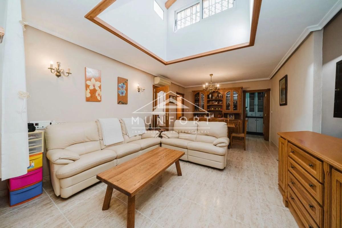 Properties for sale and rent in Spain photo 3