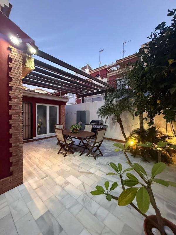 Продажа таунхауса в Calle Margarita Mojón , Пилар де ла Орадада photo 1
