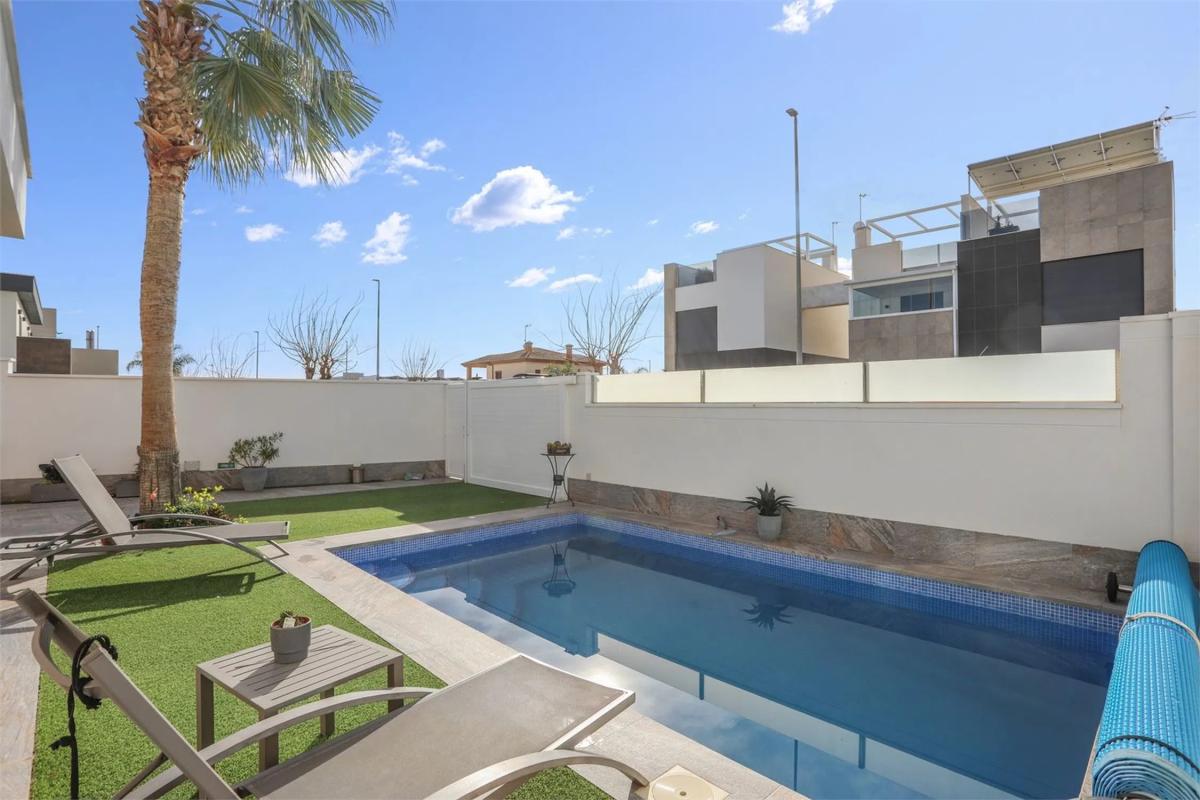 Venta de chalet independiente en Calle la Isla, Pilar de la Horadada
 photo 3