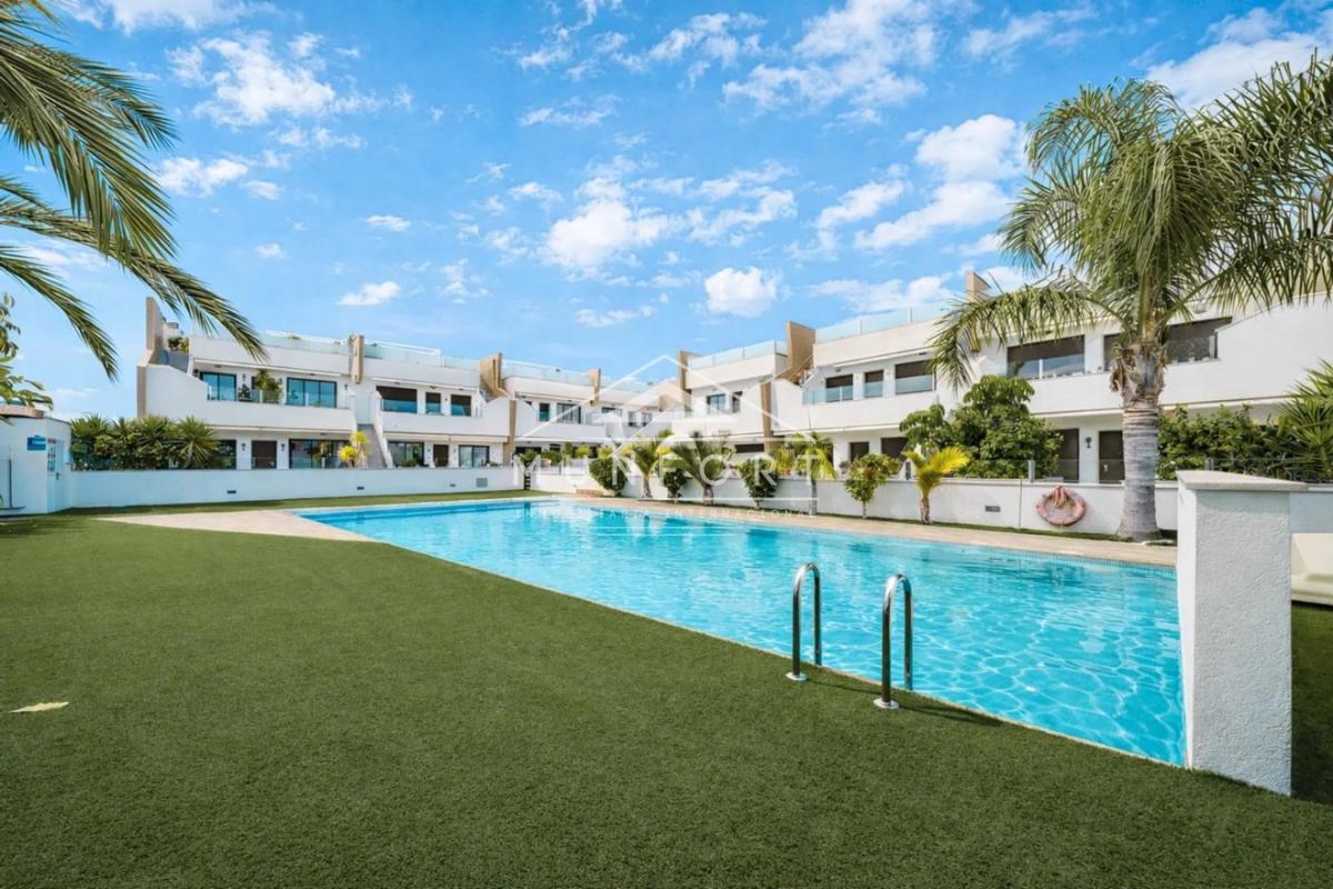 Venta de piso en Zona Pueblo, Pilar de la Horadada
photo 2