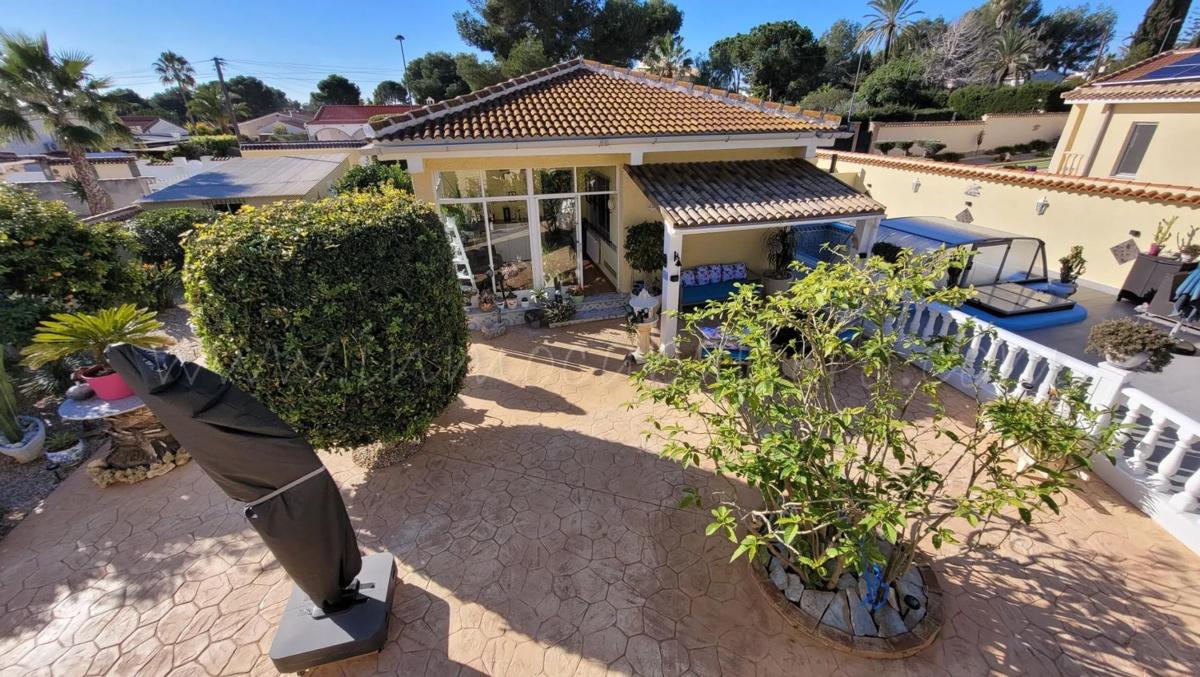 Venta de chalet independiente en Calle Magnolio, Pilar de la Horadada
photo 3