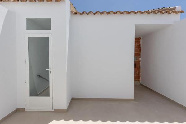 Chalet pareado en calle Rio Segura thumbnail 1