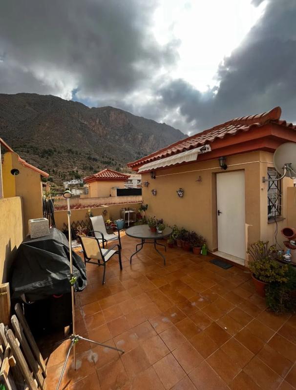 Venta de chalet adosado en  Calle Salvador Dalí, 12 , Redovan photo 5