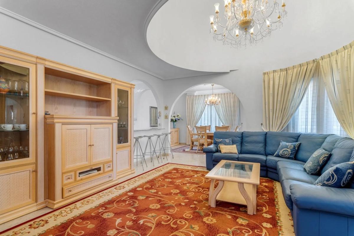 Продажа отдельного шале в  Barrio Rojales Hills - Rosa Bungalows, Рохалес photo 2