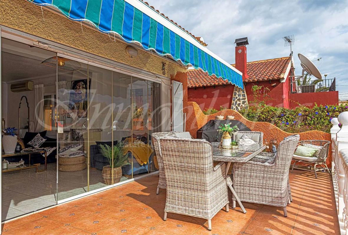 Venta de chalet independiente en Avenida del Aeropuerto, Rojales
photo 2