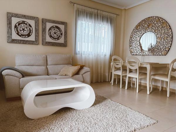 Chalet adosado en venta en Calle Càceres, 8 , Rojales thumbnail 2