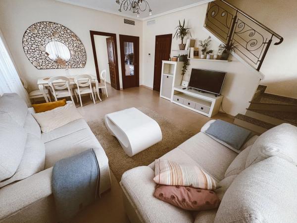 Chalet adosado en venta en  Calle Càceres, 8 , Rojales photo 4